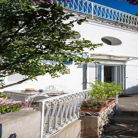 Belvilla By Oyo Arienzo Holiday home Positano
