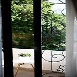 Chic Hideaway In Prázdninový dům