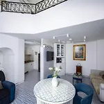Chic Hideaway In