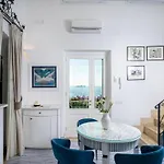 Chic Hideaway In