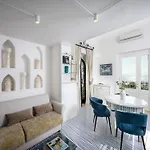 Chic Hideaway In Positano