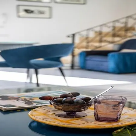 Semesterbostad Chic Hideaway In