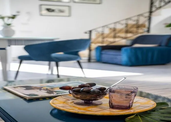 Дом отдыха Chic Hideaway In