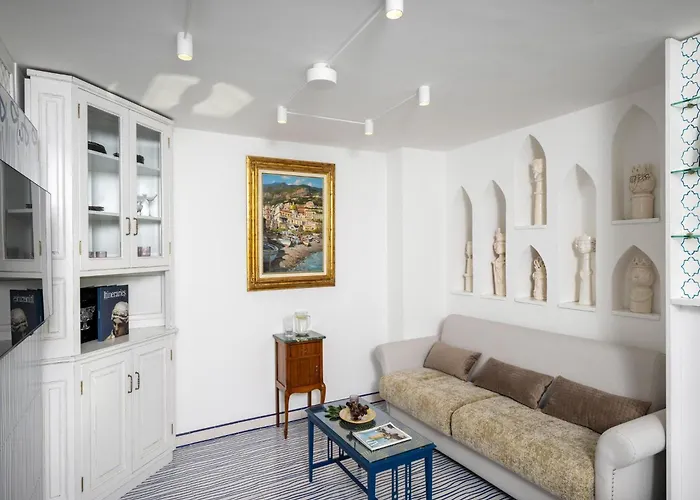 Chic Hideaway In Позитано